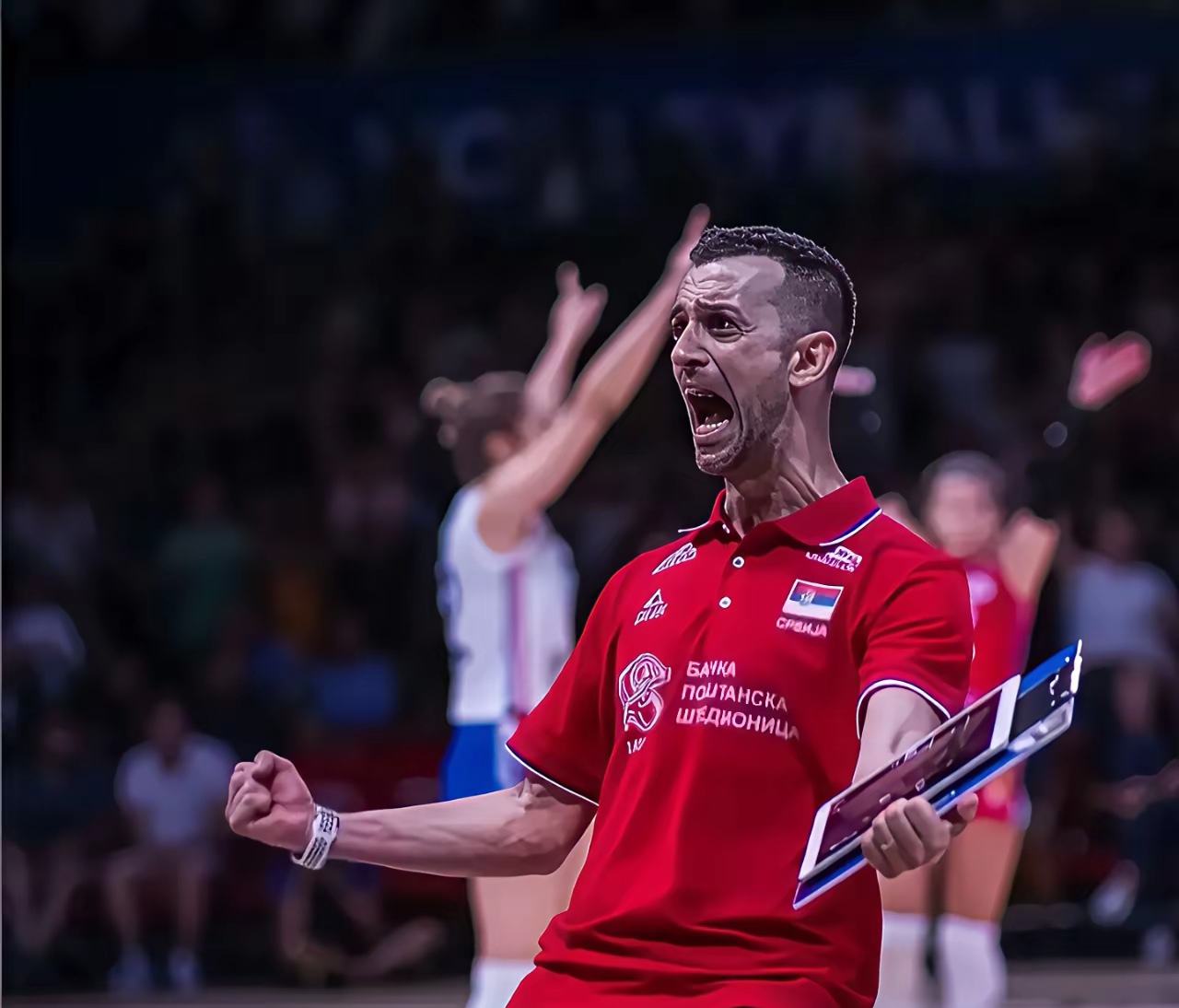 爱游戏中国-包含转折点！尤文图斯状态回暖，法国杯今晚攻防权衡，气氛紧张，训练强度明显提升的词条