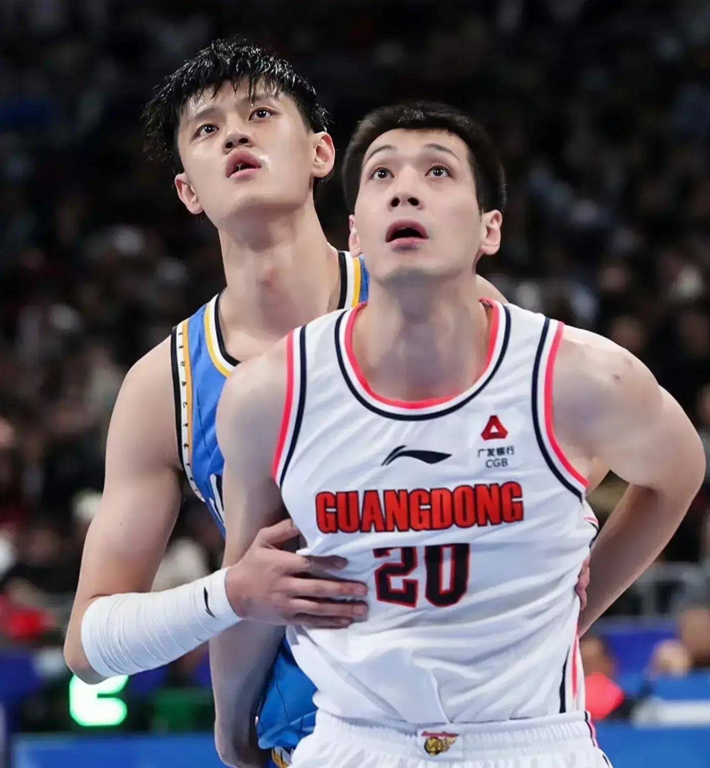 爱游戏中国-包含转折点！罗马止住颓势；CBA常规赛窗口期攻防权衡；压力陡增；轮换策略成焦点的词条